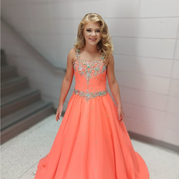 Girls pageant ball gown size 14 coral - Picture 4 of 5